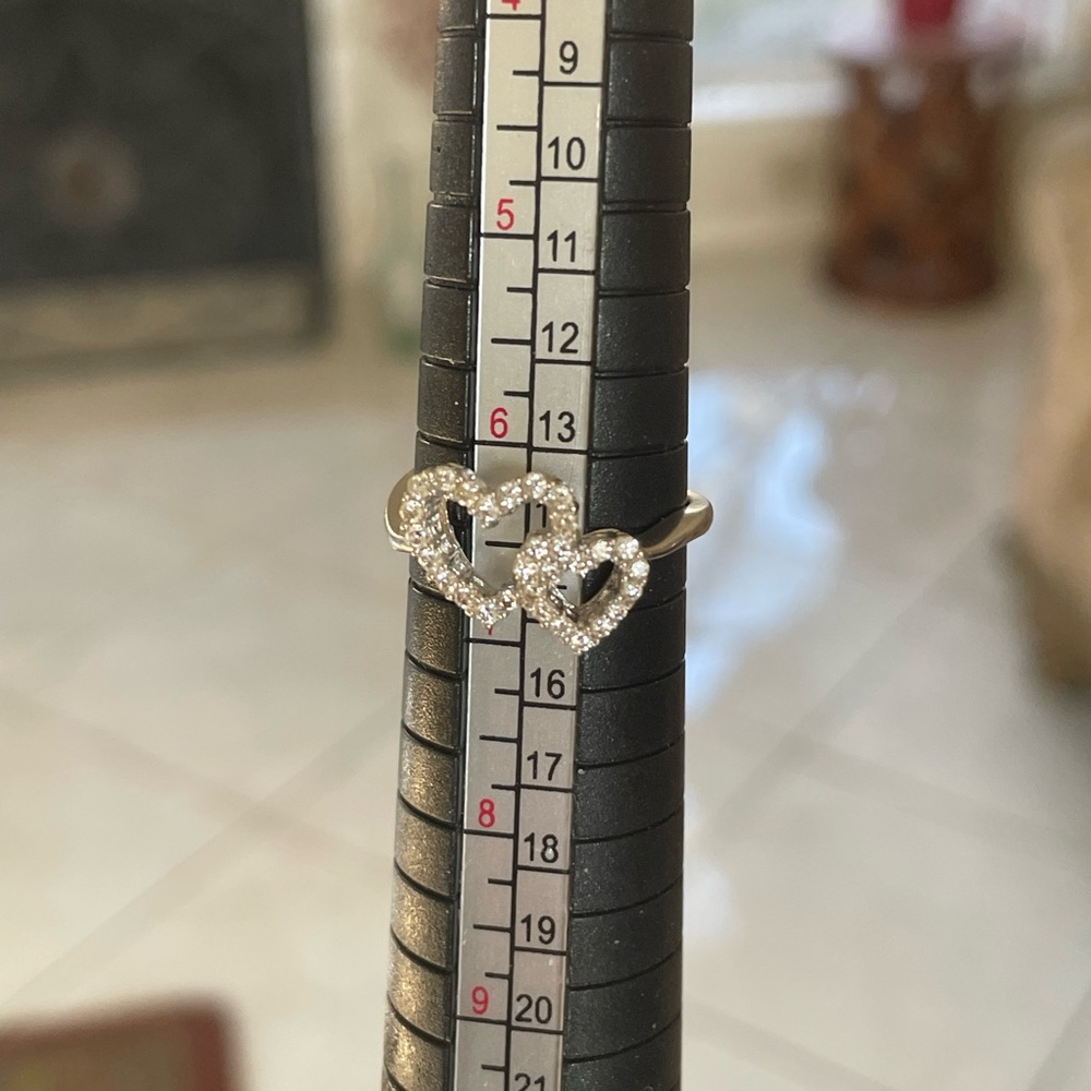 18k 0.30 CTW Diamond Ring - Picture 13 of 14